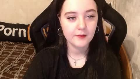 your_8a8y online show from October 27, 2025, 11:36 am