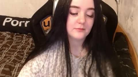 your_8a8y online show from October 29, 2025, 7:21 am