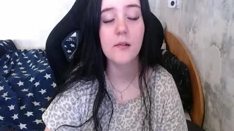your_8a8y online show from April 30, 2026, 6:53 am