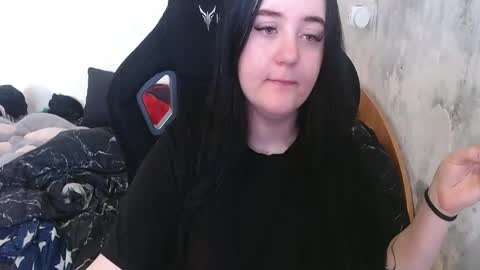 your_8a8y online show from May 4, 2026, 4:08 am