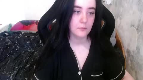 your_8a8y online show from May 9, 2026, 5:34 am