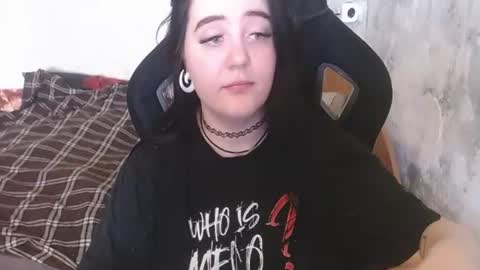 your_8a8y online show from June 19, 2026, 12:53 pm