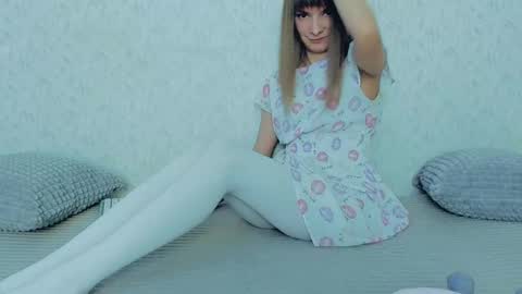 Lily online show from February 18, 2025, 6:59 am