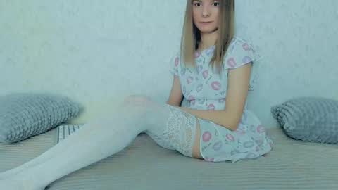 Lily online show from February 26, 2025, 12:47 pm