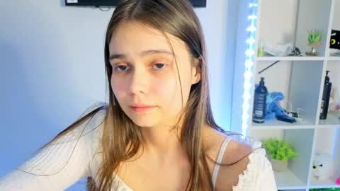 Julia Next stream  online show from May 13, 2026, 7:33 pm