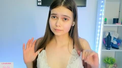 Snapshot of your_casual_vibes chatting on June 3, 2026, 5:51 pm Julia Next stream online show from June 3, 2026, 5:51 pm