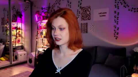 Snapshot of your_corvus chatting on February 16, 2026, 8:10 am your_corvus online show from February 16, 2026, 8:10 am