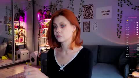 Snapshot of your_corvus chatting on February 17, 2026, 8:11 am your_corvus online show from February 17, 2026, 8:11 am