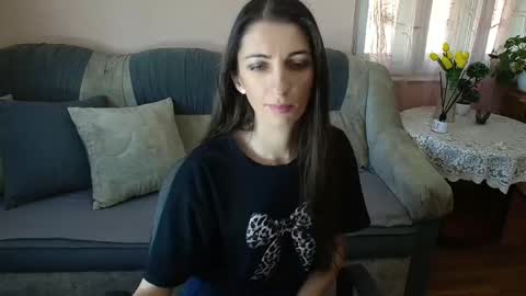 Enna Kim online show from November 7, 2025, 11:10 am