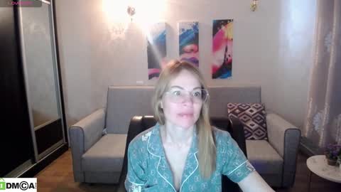 your_crush_12 online show from October 29, 2025, 7:32 am