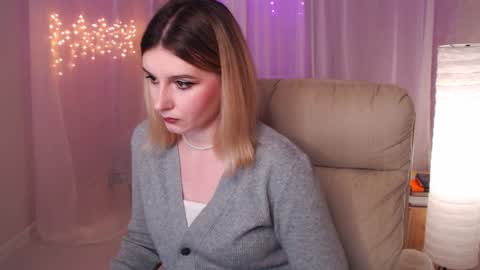 Freya online show from December 25, 2024, 3:17 pm