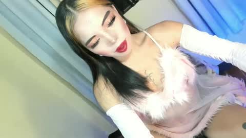 Snapshot of your_girl_yeka chatting on July 6, 2026, 8:55 am your_girl_yeka online show from July 6, 2026, 8:55 am