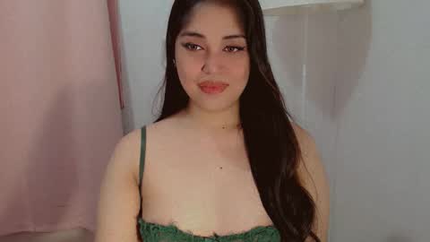 Snapshot of your_gwen22 chatting on November 21, 2025, 7:34 pm GWEN online show from November 21, 2025, 7:34 pm