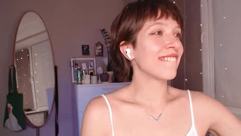 Alex and Kris long hair online show from November 5, 2025, 9:26 pm