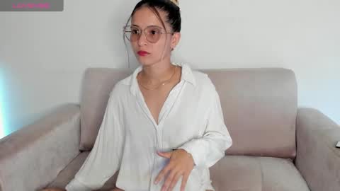 Lila  online show from January 21, 2025, 11:02 pm