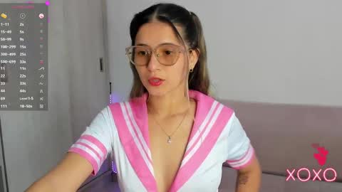 Lila  online show from September 18, 2025, 7:16 pm