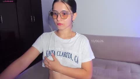 Lila  online show from June 13, 2026, 10:29 pm