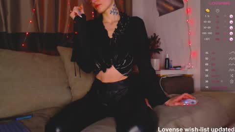 Snapshot of your_lionheart chatting on September 25, 2025, 7:17 pm your_lionheart online show from September 25, 2025, 7:17 pm