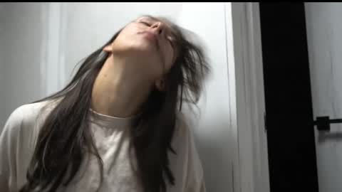 Meri  online show from October 14, 2025, 7:47 pm