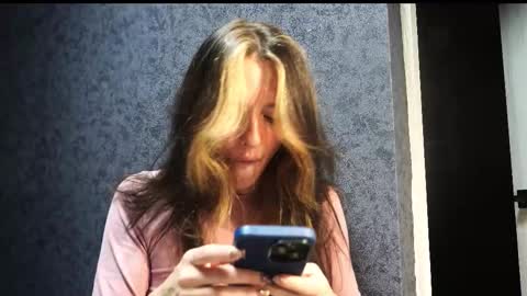 Meri  online show from November 24, 2025, 9:25 pm