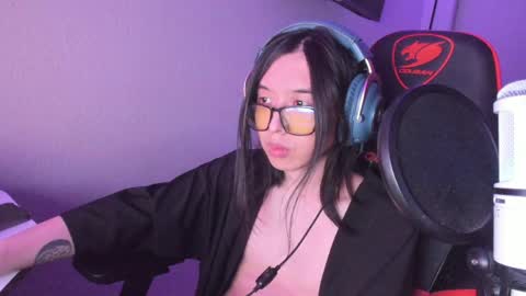 Snapshot of your_little_twink chatting on May 5, 2026, 1:24 am Han online show from May 5, 2026, 1:24 am