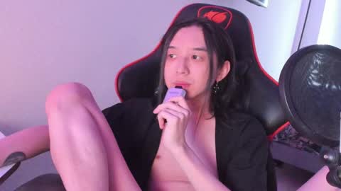 Snapshot of your_little_twink chatting on May 10, 2026, 5:23 am Han online show from May 10, 2026, 5:23 am
