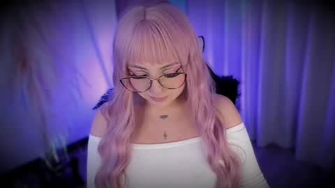 Cami independent model online show from February 8, 2026, 6:28 am