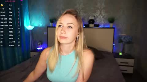 Snapshot of your_marimary chatting on November 7, 2025, 9:37 pm Mary online show from November 7, 2025, 9:37 pm