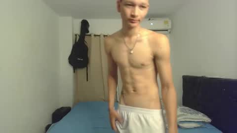 Snapshot of your_master7 chatting on March 27, 2026, 4:51 am your_master7 online show from March 27, 2026, 4:51 am