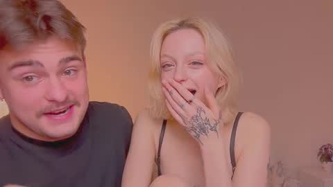 your_molly_mark online show from October 18, 2025, 4:52 pm