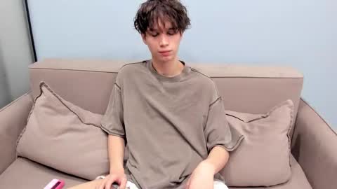 your_shy_guy online show from December 3, 2025, 10:30 pm