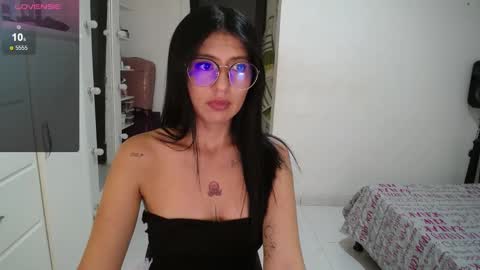 Danna  online show from February 4, 2025, 5:21 am