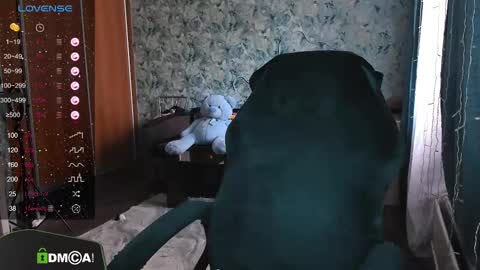 Molly online show from February 20, 2025, 6:39 am