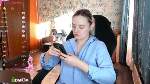 Molly online show from March 5, 2025, 10:11 am