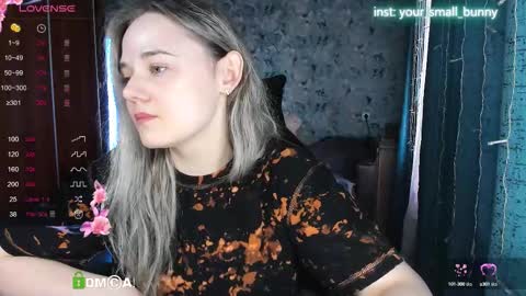 Molly online show from September 22, 2025, 4:03 am