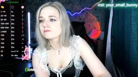 Snapshot of your_small_bunny chatting on May 24, 2026, 2:05 am Molly online show from May 24, 2026, 2:05 am