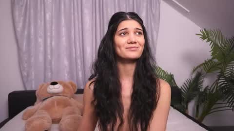 Snapshot of your_tender_sin chatting on February 14, 2026, 5:48 am TenderSin online show from February 14, 2026, 5:48 am