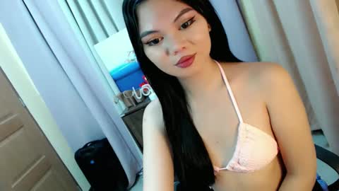 Snapshot of yourangelictransgirl chatting on December 15, 2024, 5:53 pm Hi its me Yna online show from December 15, 2024, 5:53 pm