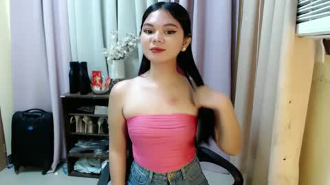 Snapshot of yourangelictransgirl chatting on December 29, 2024, 2:42 pm Hi its me Yna online show from December 29, 2024, 2:42 pm