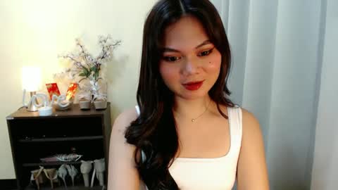 Snapshot of yourangelictransgirl chatting on February 21, 2025, 1:11 pm Hi its me Yna online show from February 21, 2025, 1:11 pm