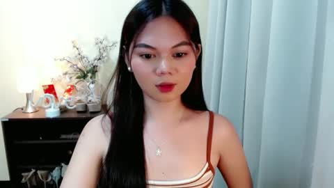 Snapshot of yourangelictransgirl chatting on March 1, 2025, 1:51 pm Hi its me Yna online show from March 1, 2025, 1:51 pm