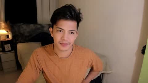 Snapshot of yourasian_bradley chatting on March 9, 2025, 11:14 am yourasian_bradley online show from March 9, 2025, 11:14 am