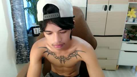 Snapshot of yourasian_eric chatting on March 27, 2026, 2:17 am yourasian_eric online show from March 27, 2026, 2:17 am