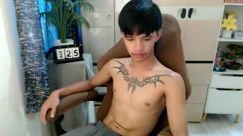 Snapshot of yourasian_eric chatting on March 28, 2026, 12:32 am yourasian_eric online show from March 28, 2026, 12:32 am