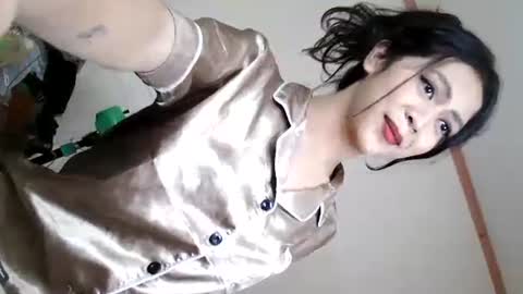 Snapshot of yourbabyriana chatting on December 28, 2024, 10:03 am Angel online show from December 28, 2024, 10:03 am