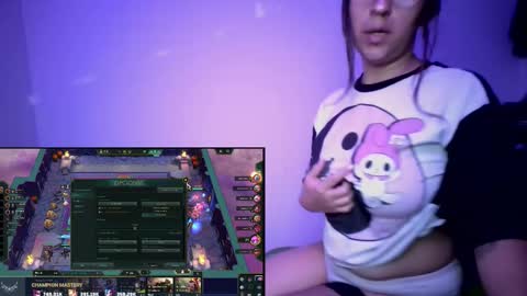 Val Honey online show from February 8, 2026, 1:53 am