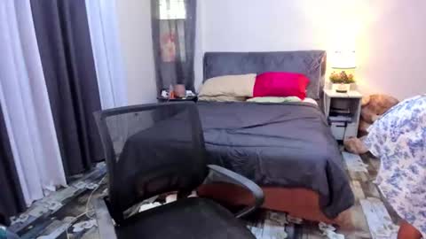 Cathy Murphy online show from December 5, 2025, 8:01 am