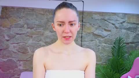 yourcutefoxy online show from February 5, 2026, 3:22 am