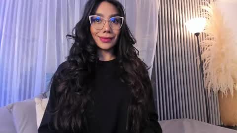 Snapshot of yourcutemolly chatting on February 26, 2025, 5:20 am Selena online show from February 26, 2025, 5:20 am
