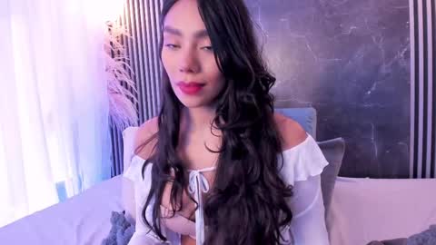 Snapshot of yourcutemolly chatting on March 5, 2025, 8:10 am Selena online show from March 5, 2025, 8:10 am